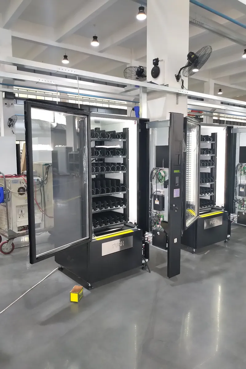 CV Series Vending Machines Factory Workshop