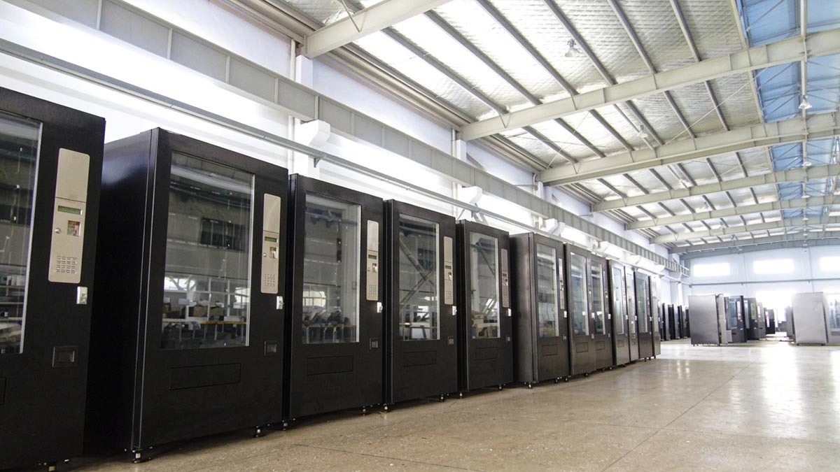 Nanjing Joint Smart Vending Machine&nbsp;Mass Production Workshop with Large Scale Inventory